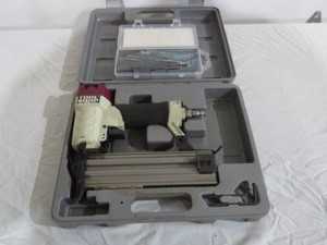 Tool Shop Pneumatic Nail Gun