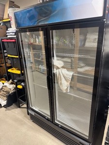 Koolmore MDR-2GD-35C  2-section commercial glass door display refrigerator and merchandiser
