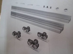 Barnbase 4 double or 8 single sliding door rail, silver color