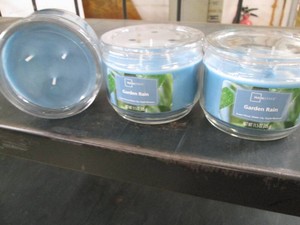3 Garden rain scented three wick candles