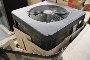 Aquaststrong inverter pool heat pump  Used