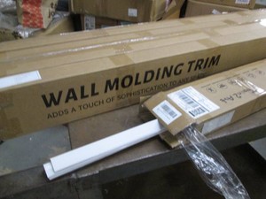5-9packs of 45in painted wood corner wall molding trim edges