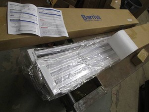 2-2packs of 4ft 4-bulb TX-L84 Grow Lights with onoff switch