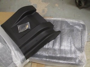 Automotive Hard-side Roof top compatible storage compartment