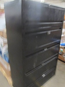 HON Locking 5 drawer cabinet with sliding drawers, 42W  67T  19D