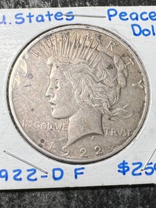 1922-D US PEACE SILVER DOLLAR
