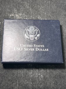 1991 USO COMMEM SILVER DOLLAR IN ORIGINAL MINT BOX