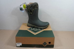 Muck Boots Womens Arctic Ice Grip AT Mid Boots - Size 11