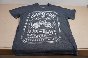 Johnny Cash T-Shirt - Large