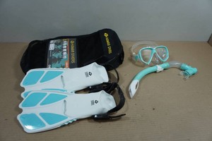 Hawaii Divers Junior Orca Snorkel Set - Fin Size SM