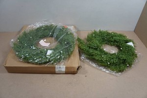 Set of Two 16 Capiscum Christmas Wreaths