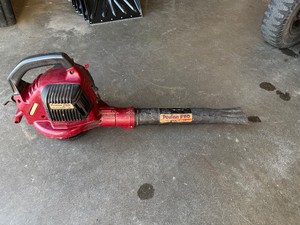 Poulan Pro 200 MPH Gas Leaf Blower
