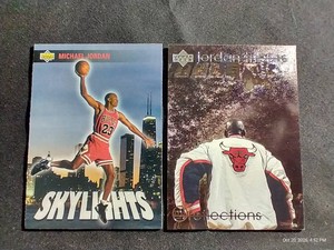 (2) Michael Jordan Cards