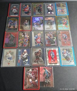 (22) Joe Sakic Cards - Nice Inserts