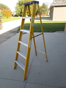 Keller 6 Fiberglass Step Ladder