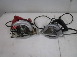 (2) Skill Saws