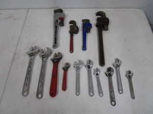 Crescent Wrenches & Pipe Wrenches