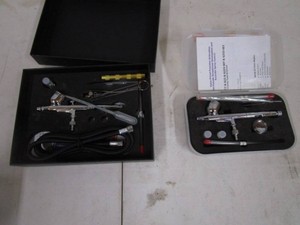 (2) Airbrushes