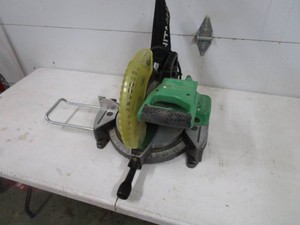 Hitachi Compound Miter Saw