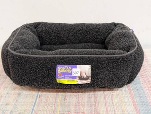 Boots & Barkley Small Modern Pet Bed
