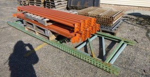 Pallet Racking (Teardrop)