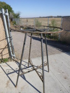 Decorative Metal Frame with Ring