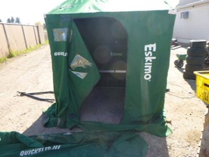 Eskimo Quickflip III Portable Fish House