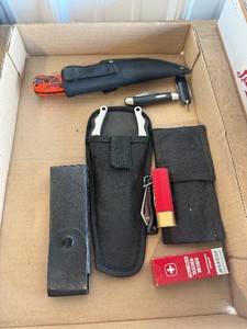Pocket Knives & Pliers