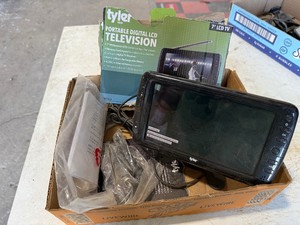 Portable Digital LCD Television