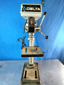 Delta Shopmaster DP200 10-inch bench drill press