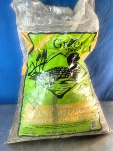 2-cubic-foot bag of Green Loon Custom Gold Hardwood Mulch