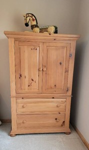 Pine Dresser Cabinet with 2 Drawers and Shelves