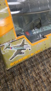 The Ultimate Soldier 132 Dogfight Aircraft Set - P-51B Mustang & Me 262