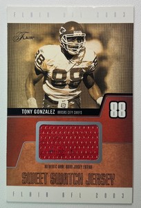 Tony Gonzalez 455 Jumbo Game-Used Swatch 2003 Fleer Football Card No. SSJE-TG