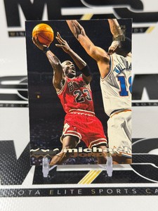 Michael Jordan 1993-94 Topps Stadium Blub #169 basketball Card