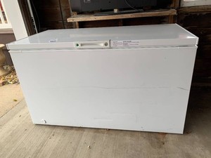 Fridgaire chest freezer, 36W