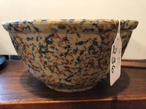 Spongeware bowls, 2 pcs smallest one has hairline crack