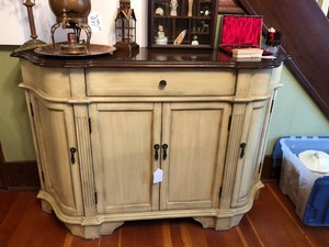 Storage cabinet