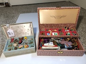 (2) Jewelry boxes with some children's and other women's jewelry