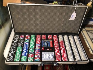 Poker set in case
