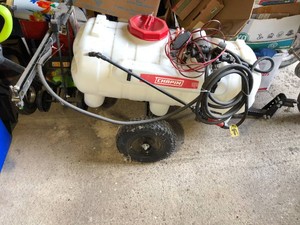 Chapin pull-behind sprayer