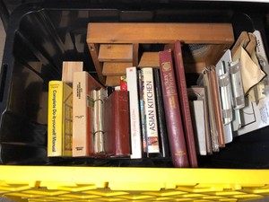 Cookbooks, Do it yourself atlas, clipboards