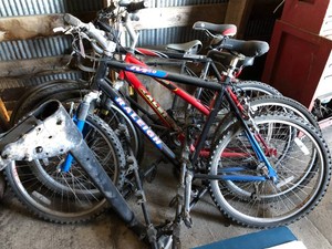 Bicycle rack and bikes - Giant, Huffy and Raleigh