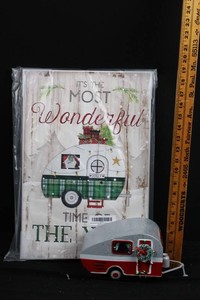 Christmas Camper Decor 10L & Wonderful Time Wall 19H Sign Mixed Lot