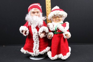 Crocheted Santa & Mrs. Claus Holiday Figures (Lot of 2) 16H