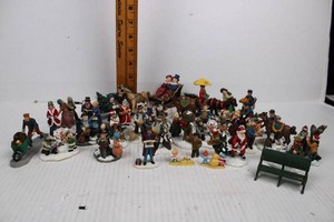 Christmas Village Figurines, Holiday Scenes & Display Pieces Mixed Lot