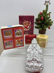 Christmas Decor Mixed Lot - Dickens Village, Ornaments & Holiday Figurine
