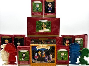 Hallmark Peanuts Snoopy Christmas Ornaments, Miniatures & Cookie Cutters Mixed Lot