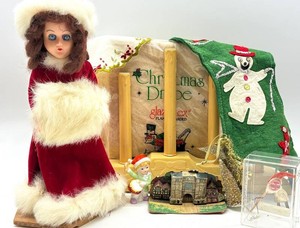 Vintage Christmas Decor Mixed Lot - Santa, Candolier & Drape 9pc