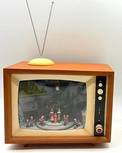 Vintage Christmas TV Display With Winter Village Diorama